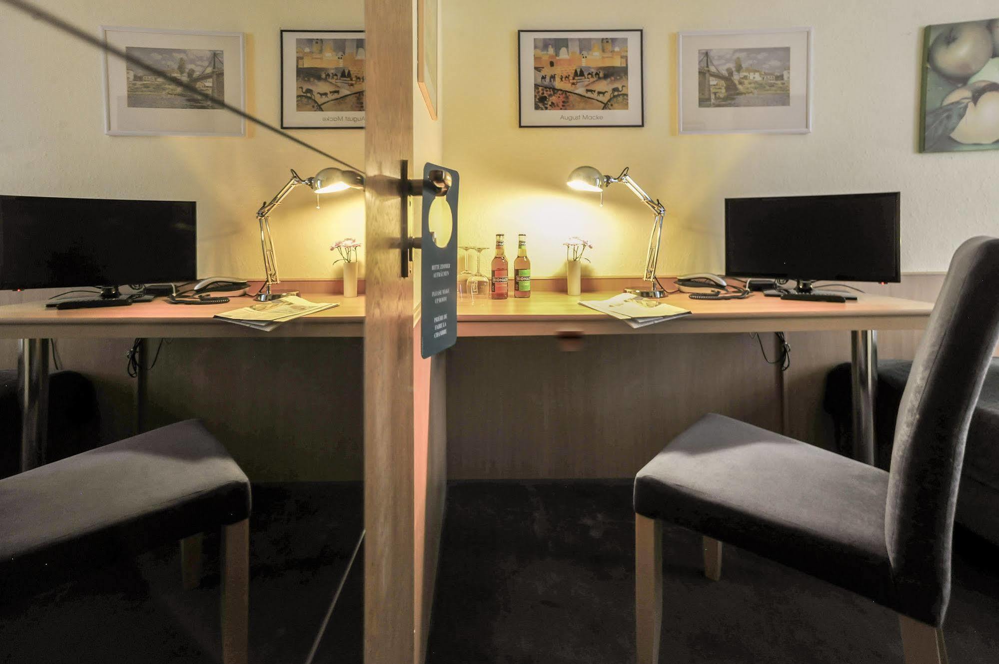 City Hotel Fellbach 24H Check-In エクステリア 写真